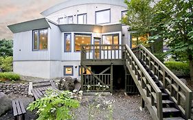 Fresh Powder Accommodation